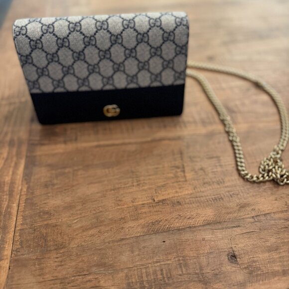 GG Marmont bi-color wallet on chain - Picture 1 of 5